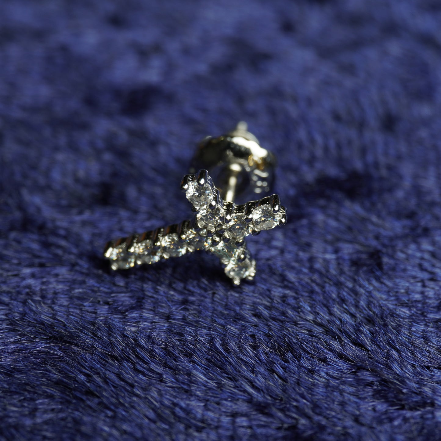 "Corazón de Fe" Cross Earrings