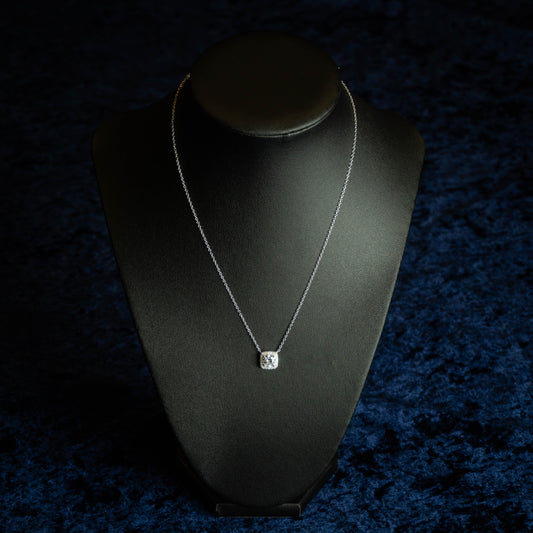 S925 "Noche Bonita" VVS Moissanite Necklace