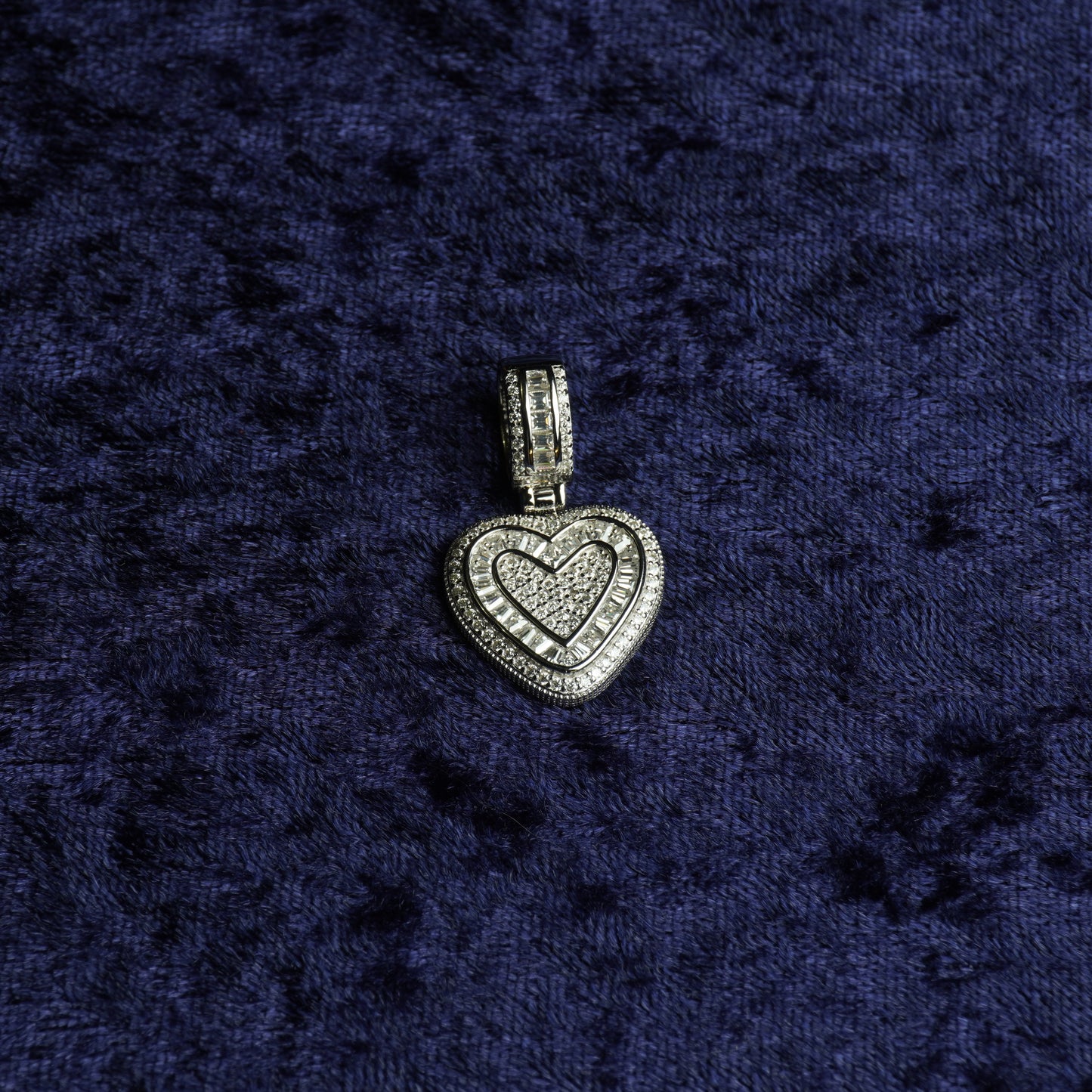 "Tu corazón es mío" Pendant + 3mm Rope Chain