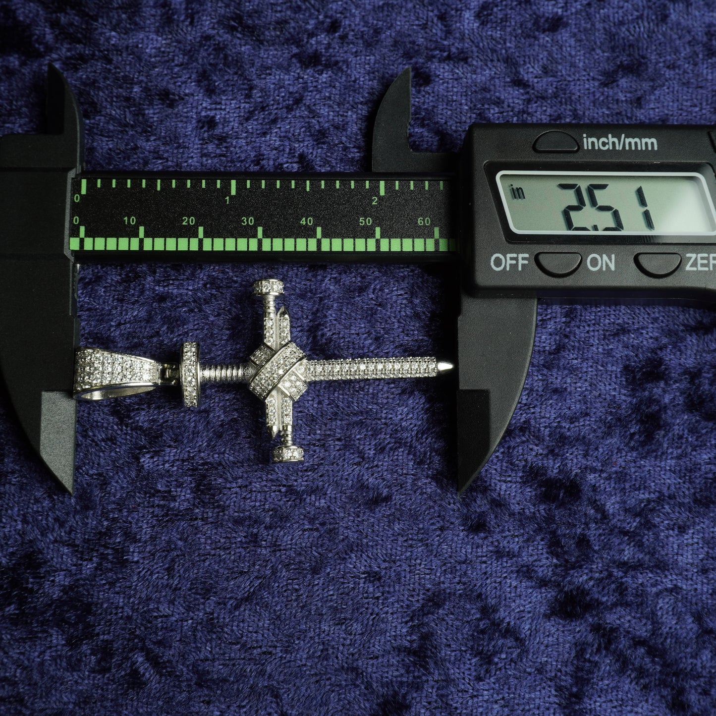"Crucifixion" Pendant + 3mm Rope Chain
