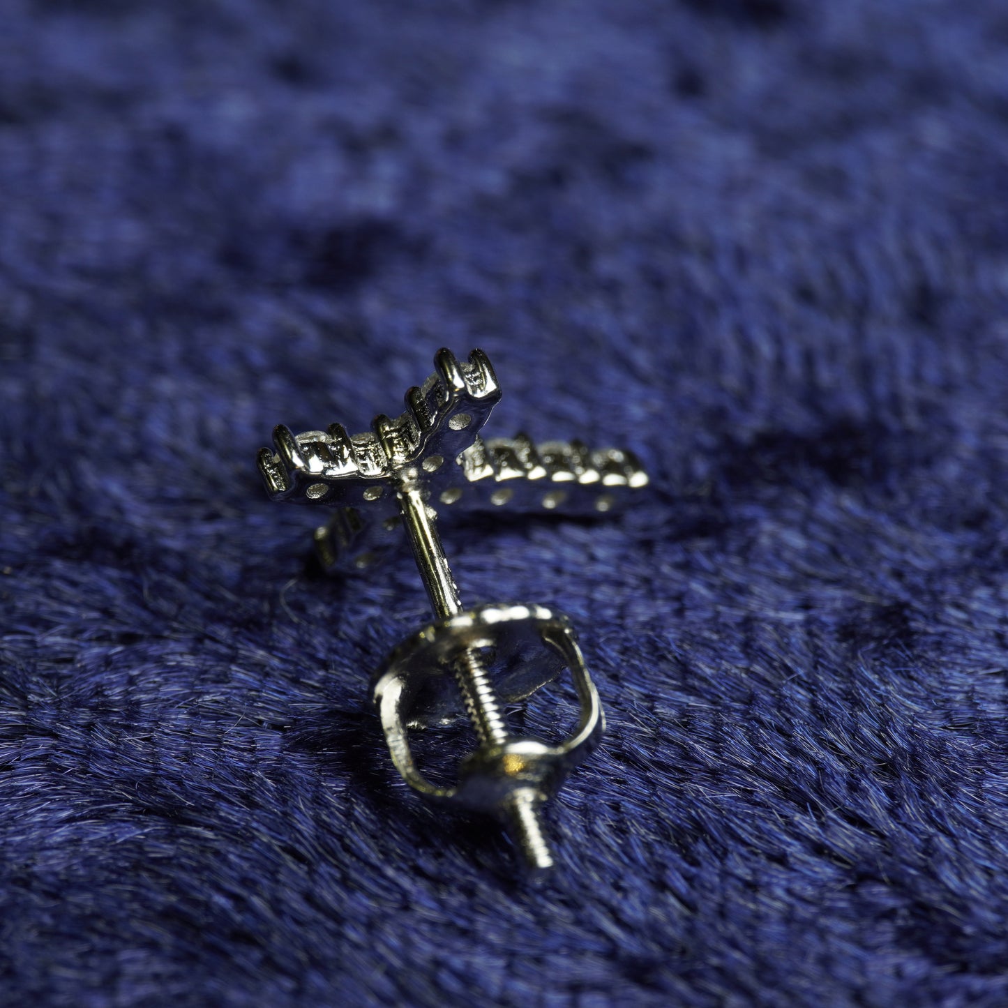"Corazón de Fe" Cross Earrings