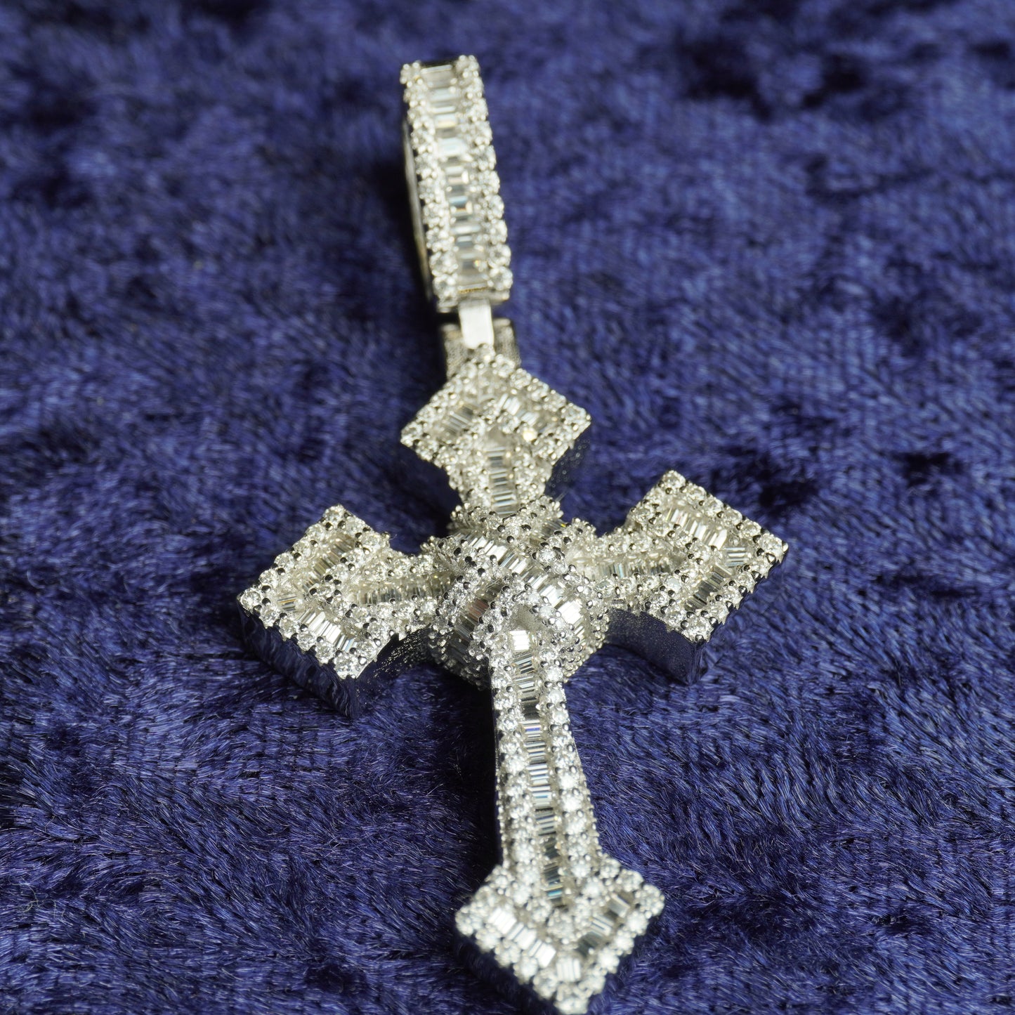 Cross El Wichon Pendant