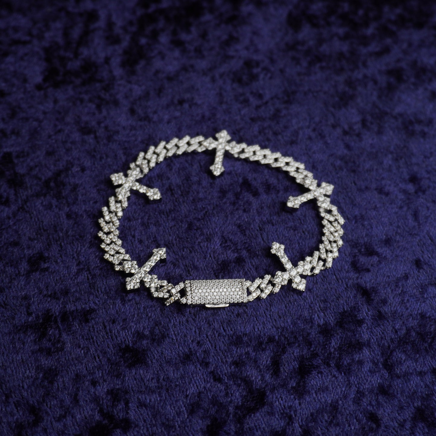 7.5 Inch Cross Cuban MOISSANITE