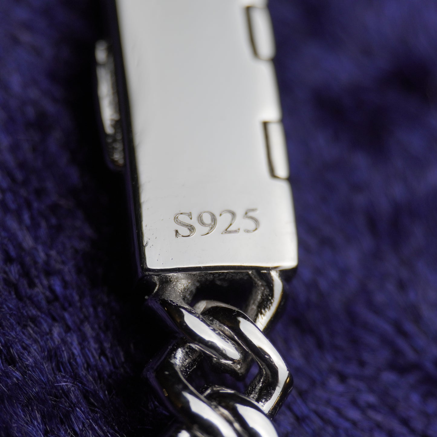 7.5 Inch Cross Cuban MOISSANITE