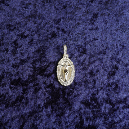 S925 "Divine Cristo Oval Medallion" VVS Moissanite Pendant