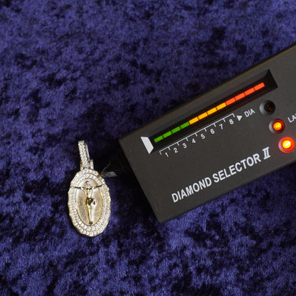 S925 "Divine Cristo Oval Medallion" VVS Moissanite Pendant