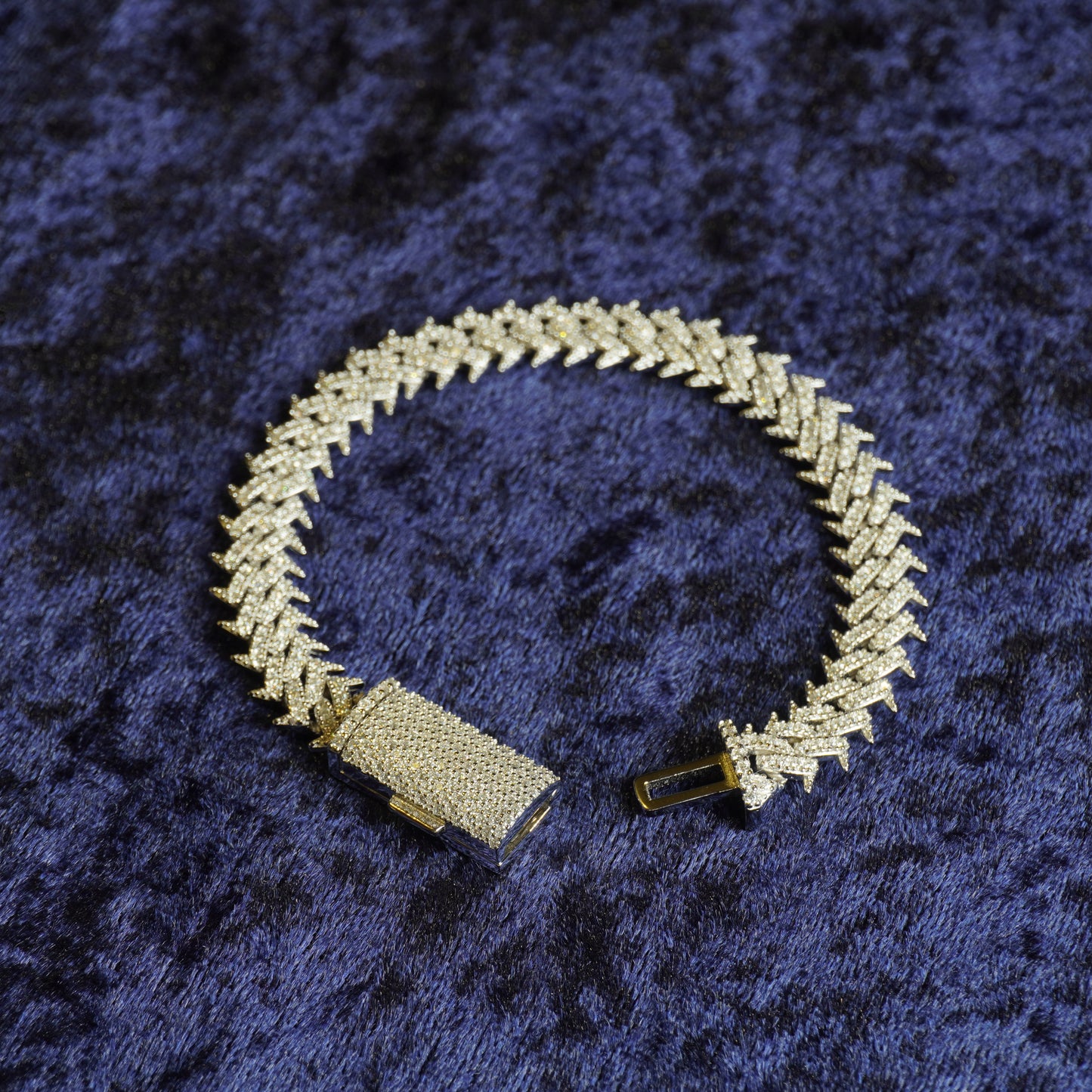 S925 8mm Spiked Cuban with VVS Moissanite