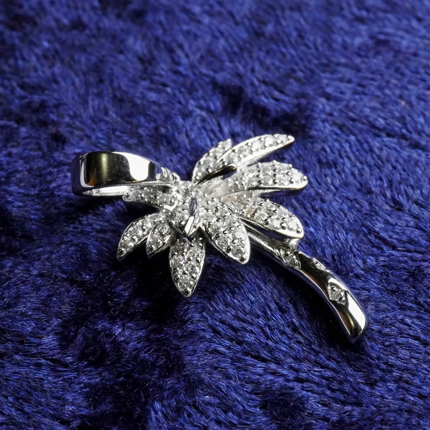 Palm Tree Pendant + 2mm Rope Chain